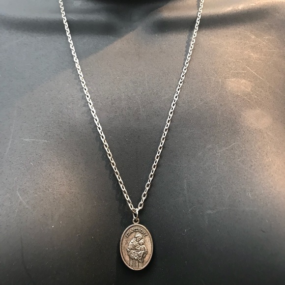 St. Anthony necklace - Picture 5 of 8